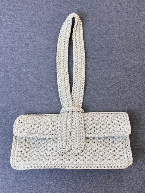 Holly Convertible Crochet Clutch Pattern